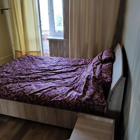 Cozy One Bedroom Apartment Kiev Ngoại thất bức ảnh